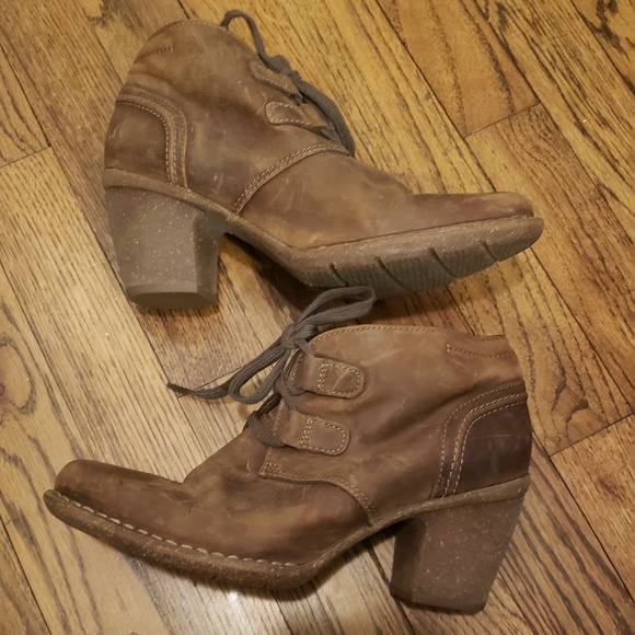 Clarks sashlin hotsell sue bootie
